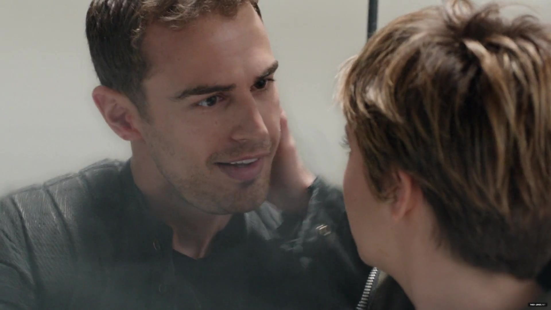 theojamesweb0863.jpg