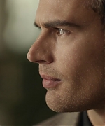 theojamesweb1980.jpg