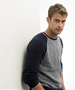 theojamesweb052.jpg