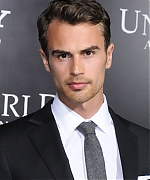 Filename=theojamesweb0167.jpg
Filesize=516KiB
Dimensions=1011x1400
Date added=Aug 15, 2020 theojamesweb0167.jpg