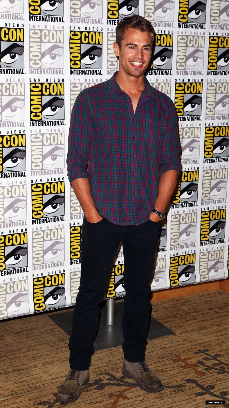theojamesweb0275.jpg