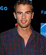 Filename=theojamesweb0305.jpg
Filesize=620KiB
Dimensions=941x1400
Date added=Aug 15, 2020 theojamesweb0305.jpg