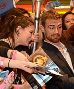 Filename=theojamesweb0417.jpg
Filesize=742KiB
Dimensions=1400x1021
Date added=Aug 15, 2020 theojamesweb0417.jpg