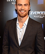 Filename=theojamesweb0457.jpg
Filesize=625KiB
Dimensions=927x1400
Date added=Aug 15, 2020 theojamesweb0457.jpg