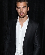 Filename=theojamesweb0466.jpg
Filesize=452KiB
Dimensions=989x1400
Date added=Aug 15, 2020 theojamesweb0466.jpg