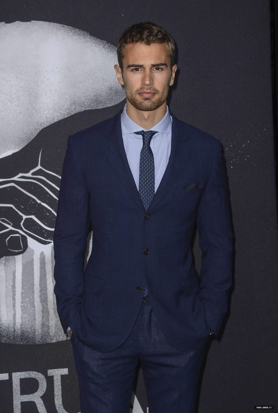theojamesweb0785.jpg