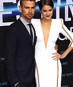 Filename=theojamesweb0523.jpg
Filesize=459KiB
Dimensions=930x1400
Date added=Aug 15, 2020 theojamesweb0523.jpg