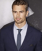 Filename=theojamesweb0726.jpg
Filesize=514KiB
Dimensions=941x1400
Date added=Aug 15, 2020 theojamesweb0726.jpg