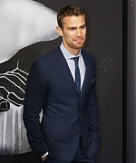 Filename=theojamesweb0795.jpg
Filesize=514KiB
Dimensions=944x1400
Date added=Aug 15, 2020 theojamesweb0795.jpg