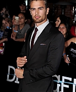 Filename=theojamesweb1205.jpg
Filesize=382KiB
Dimensions=932x1400
Date added=Aug 15, 2020 theojamesweb1205.jpg