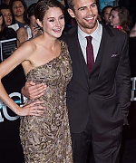 Filename=theojamesweb1436.jpg
Filesize=720KiB
Dimensions=944x1400
Date added=Aug 15, 2020 theojamesweb1436.jpg