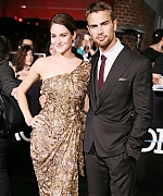 Filename=theojamesweb1641.jpg
Filesize=783KiB
Dimensions=1015x1400
Date added=Aug 15, 2020 theojamesweb1641.jpg