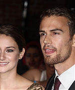 Filename=theojamesweb1671.jpg
Filesize=470KiB
Dimensions=1400x895
Date added=Aug 15, 2020 theojamesweb1671.jpg
