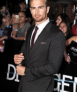 Filename=theojamesweb2016.jpg
Filesize=503KiB
Dimensions=960x1400
Date added=Aug 15, 2020 theojamesweb2016.jpg