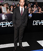 Filename=theojamesweb2071.jpg
Filesize=618KiB
Dimensions=1015x1400
Date added=Aug 15, 2020 theojamesweb2071.jpg