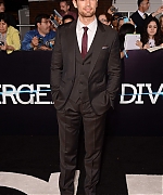 Filename=theojamesweb2117.jpg
Filesize=460KiB
Dimensions=888x1400
Date added=Aug 15, 2020 theojamesweb2117.jpg