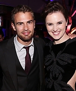 Filename=theojamesweb2126.jpg
Filesize=591KiB
Dimensions=1400x1025
Date added=Aug 15, 2020 theojamesweb2126.jpg