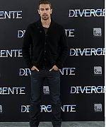 Filename=theojamesweb2274.jpg
Filesize=499KiB
Dimensions=944x1400
Date added=Aug 15, 2020 theojamesweb2274.jpg