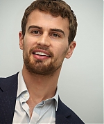 Filename=theojamesweb3672.jpg
Filesize=454KiB
Dimensions=932x1400
Date added=Aug 15, 2020 theojamesweb3672.jpg
