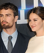 Filename=theojamesweb3910.jpg
Filesize=528KiB
Dimensions=1400x938
Date added=Aug 15, 2020 theojamesweb3910.jpg